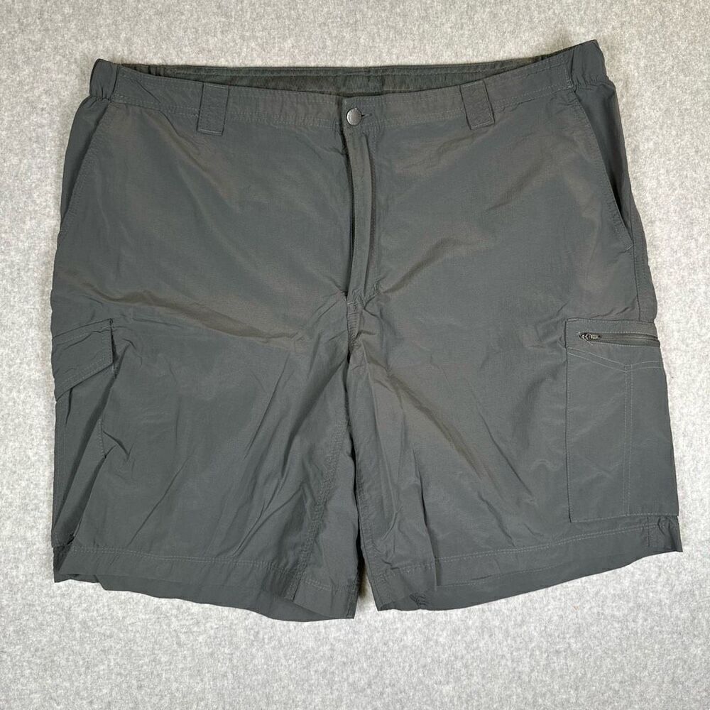 Columbia Mens Size 44 Active Outdoor Shorts Gray Flat Front Zip Pockets